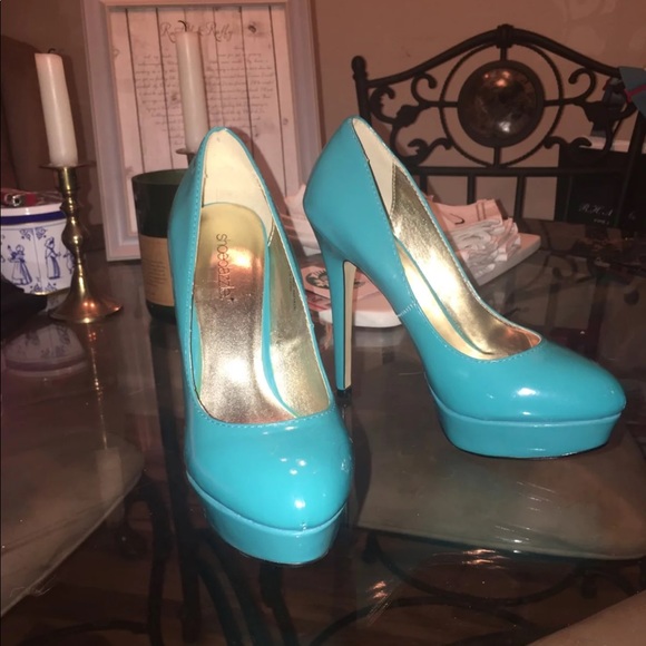 macy's turquoise shoes